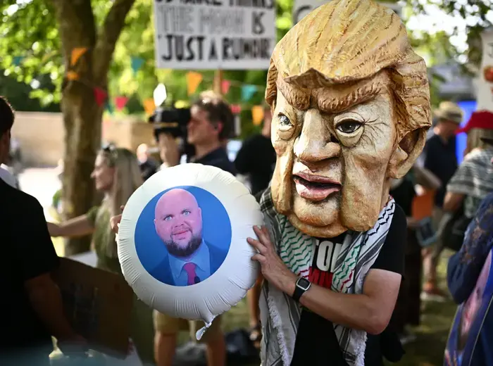 JD Vanceの英国訪問で地元住民が抗議活動を展開