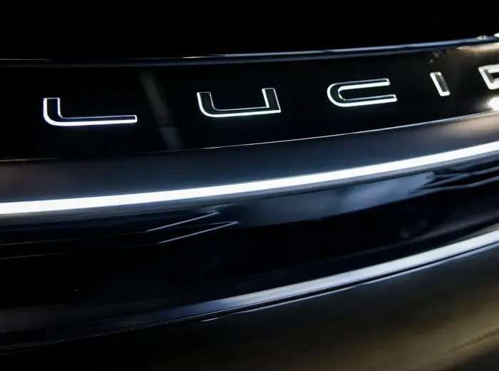 ルシード・グループ、EV生産予測を下方修正