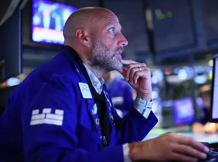 米国株式市場の変動を分析する