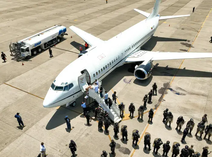 不法移民の迅速な送還が新たな局面を迎える