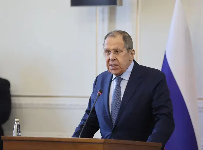 ロシア外相がウクライナ大統領との首脳会談に懐疑的