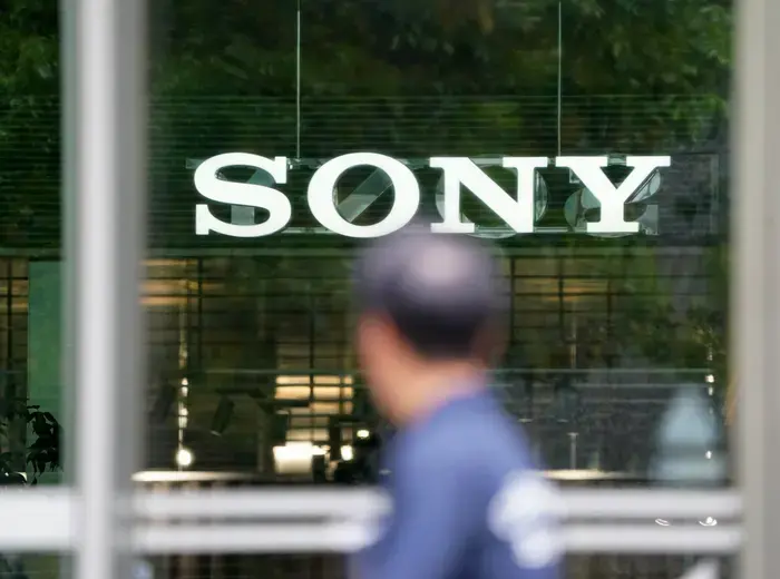 Sony、営業利益予想を上方修正