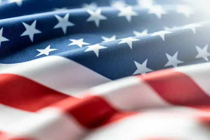 米国の旅行者保証金プログラムの開始と影響