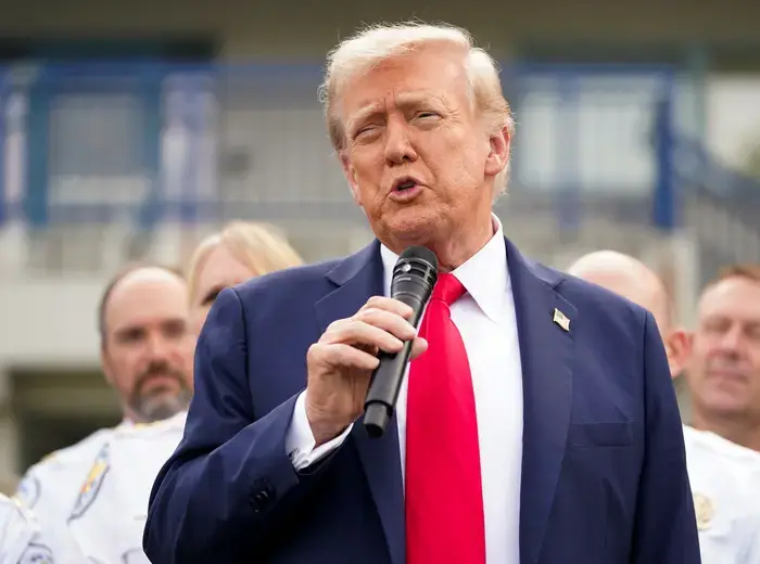 トランプ、ノルウェーの財務大臣に驚きの電話