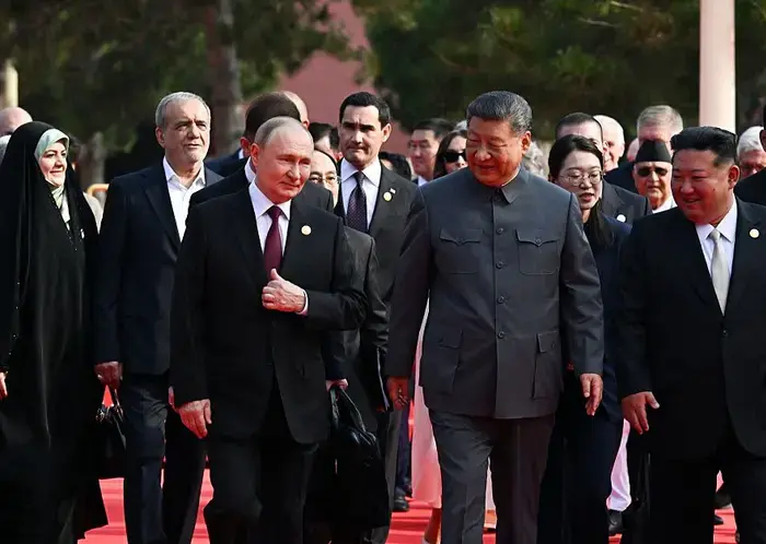 北京で盛大な軍事パレード、歴史的意義を強調