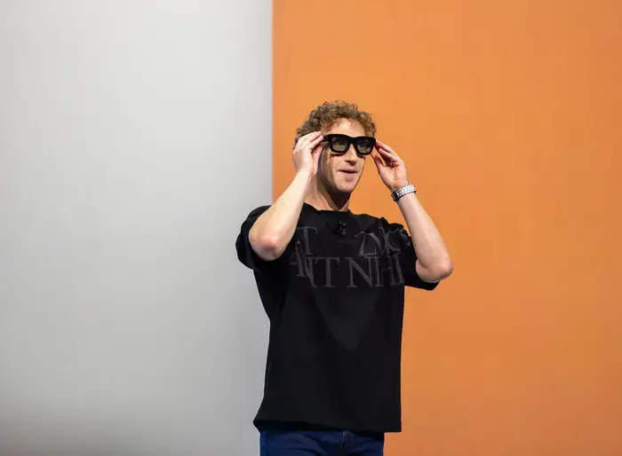 Meta ConnectでZuckerberg氏が新型スマートグラスを発表