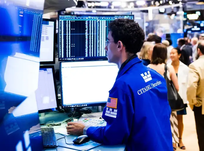 株式先物は上昇、テクノロジー企業に楽観的な展望が影響