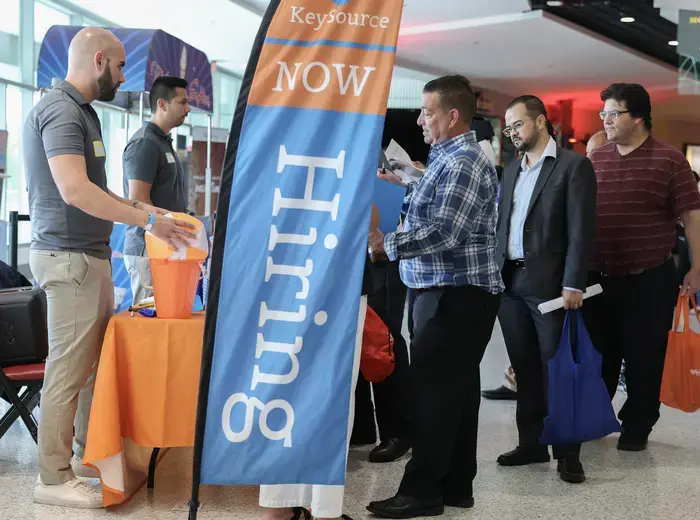 米国の雇用増加が予想を下回り、労働市場に懸念を呼ぶ