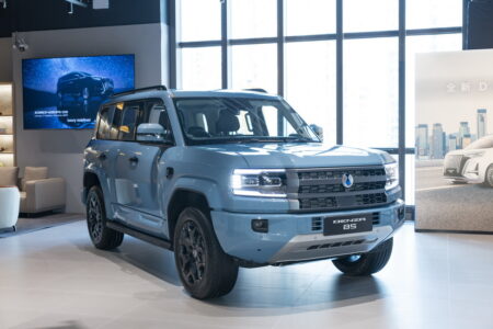 DENZA B5灣仔預展登場 | 插電混能SUV挑戰歐洲中大型車型 | 涉水790mm續航達1000公里