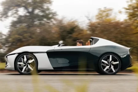 英國新創 Longbow 推出輕量電跑 Longbow Speedster 挑戰重型電動車的主流趨勢