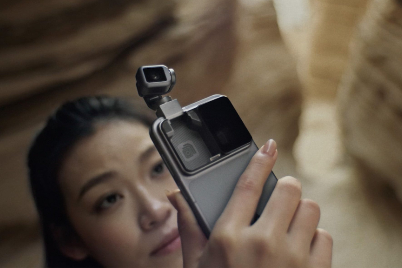 Honor Robot Phone 機械雲台鏡頭