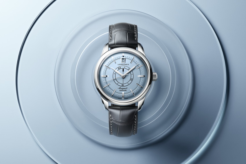 Longines Conquest Heritage Central Power Reserve換上冰藍新裝