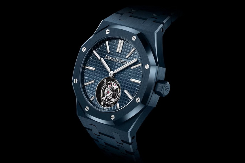 Audemars Piguet Royal Oak首次全錶採用「Bleu Nuit, Nuage 50」陶瓷