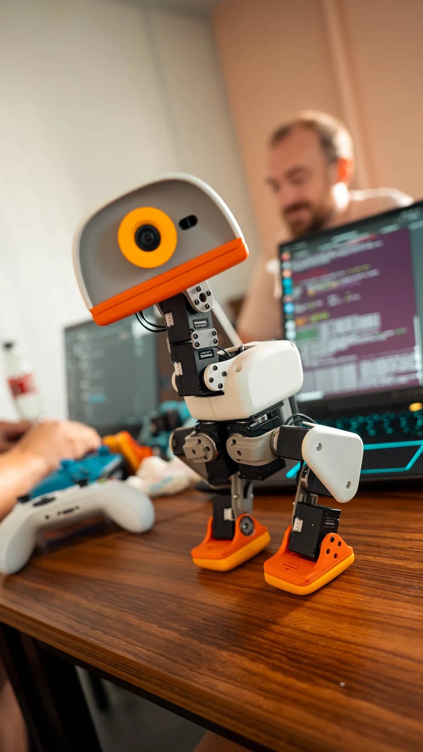 Microduck 與電腦編程畫面