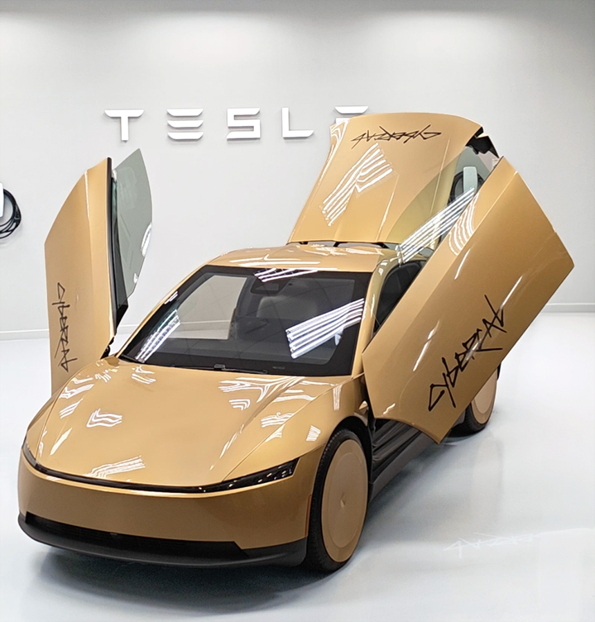 Tesla Cybercab 蝶翼門