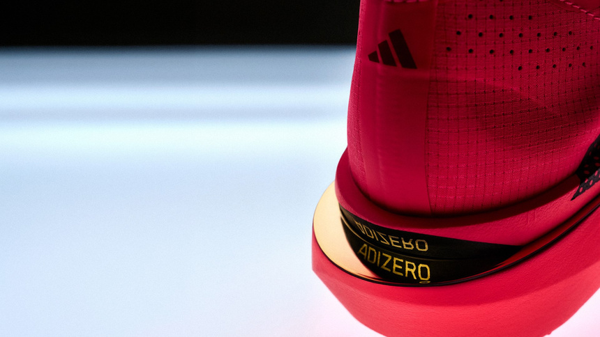 adidas Adizero Adios Pro 5的ENERGYRIM碳纖邊框