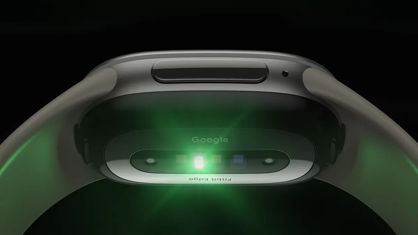 Fitbit Edge 機背感應器